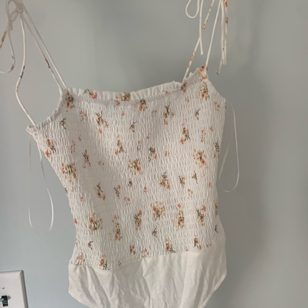 Fitted tie tank bodysuit SIZE SMALL, fits S/M.